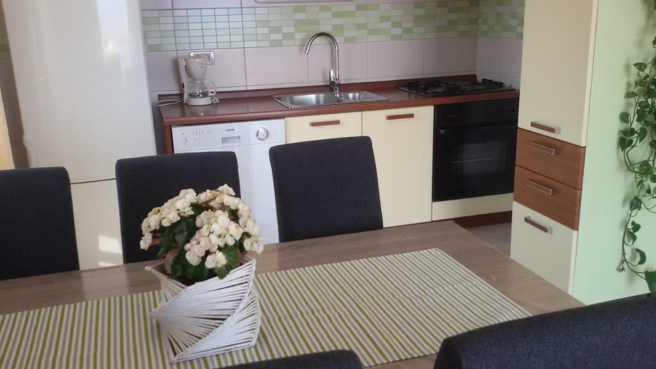 Apartments Marcic โบล ภายนอก รูปภาพ