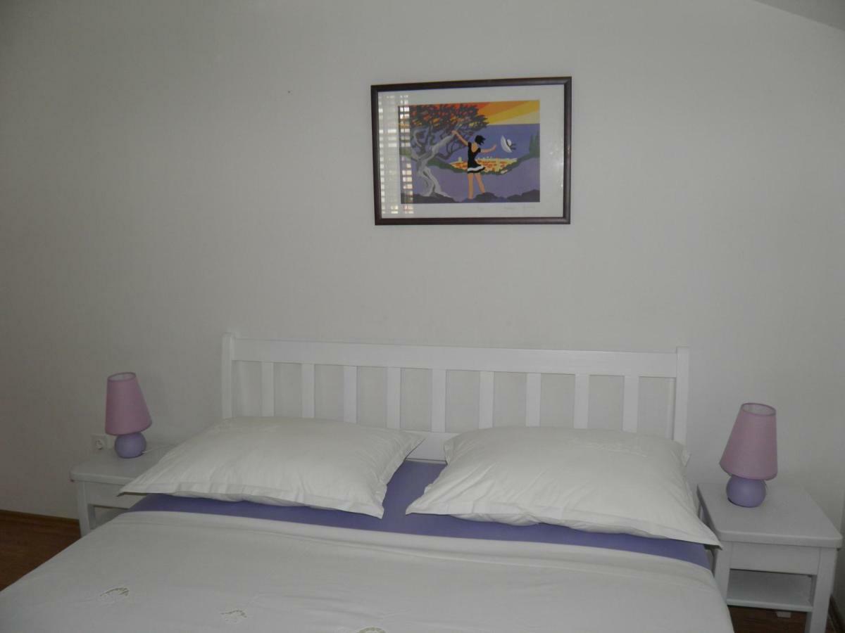 Apartments Marcic โบล ภายนอก รูปภาพ